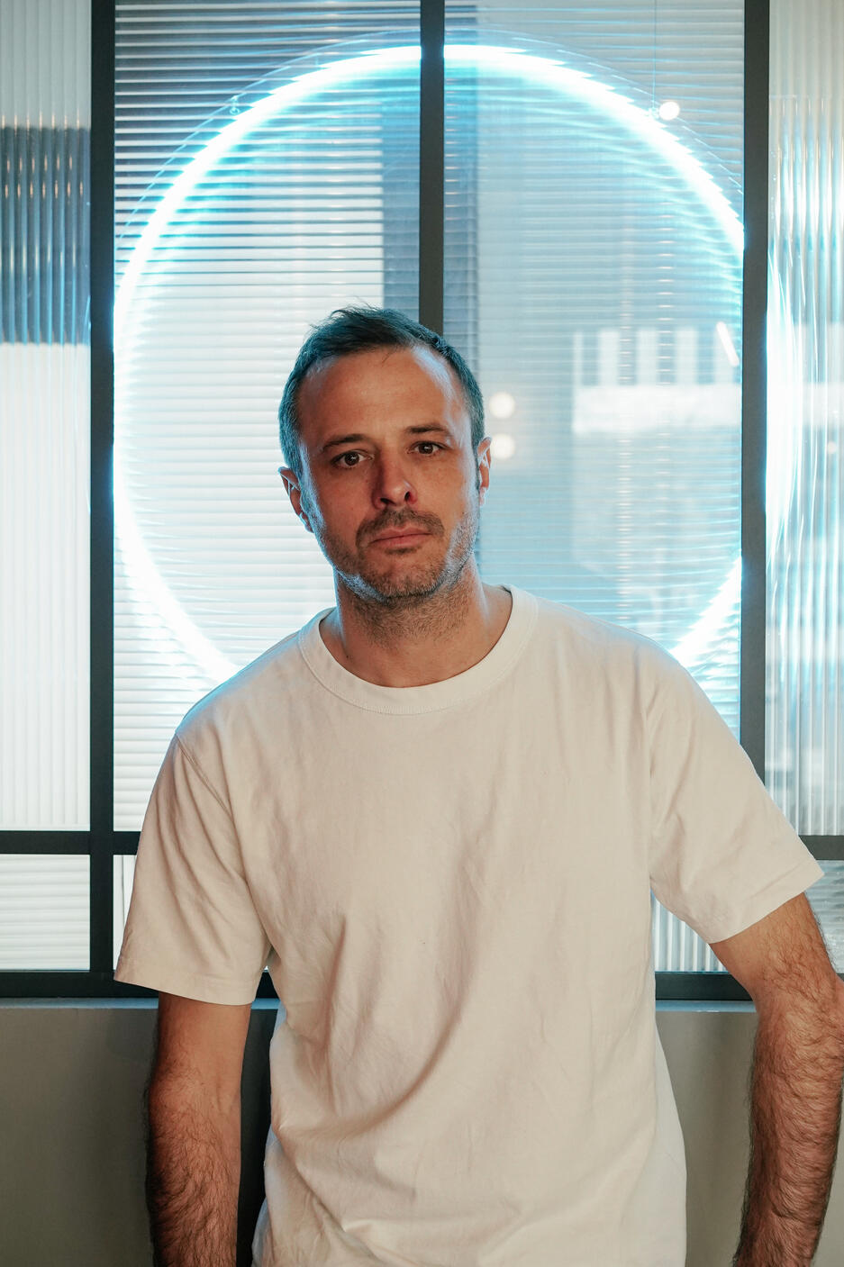 Portrait of Jeremy Bergeaud, designer specialising in product design, interior architecture and sustainable innovation.